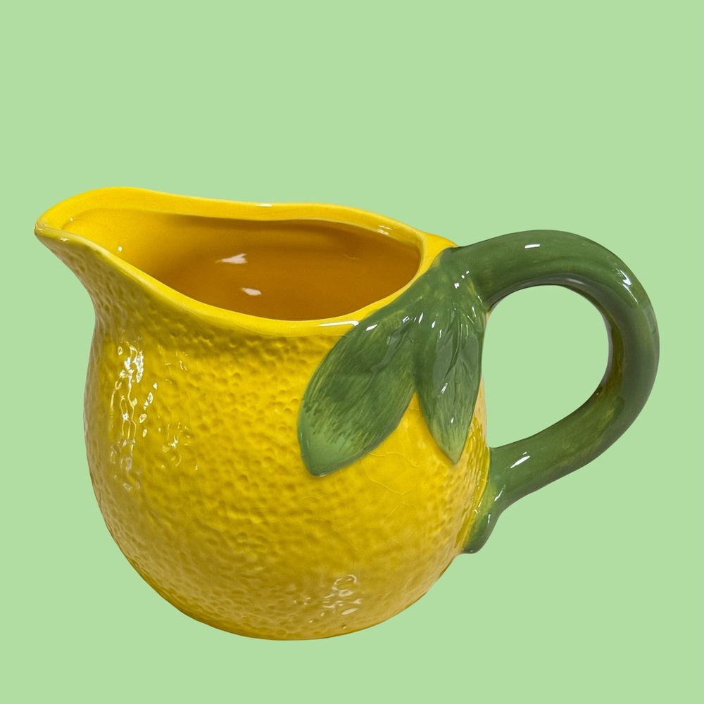16 Oz Pitcher Lemon Shape Perfect Condition
